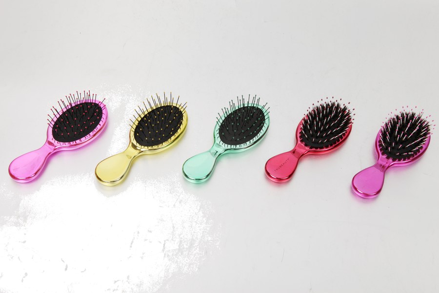 Plastic Hair Brush WDHS2351 - plastic hair brush view 2