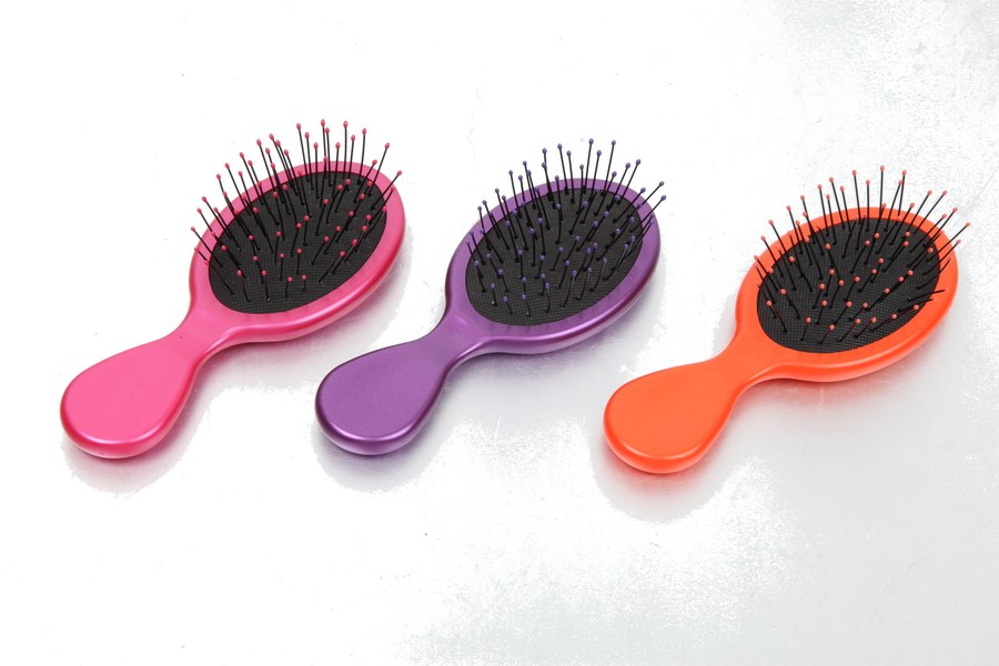 Plastic Hair Brush WDHS2351 - plastic hair brush view 4